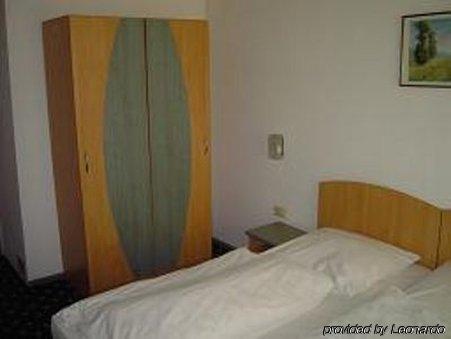 Lorenz Hotel Zentral Nürnberg Rum bild